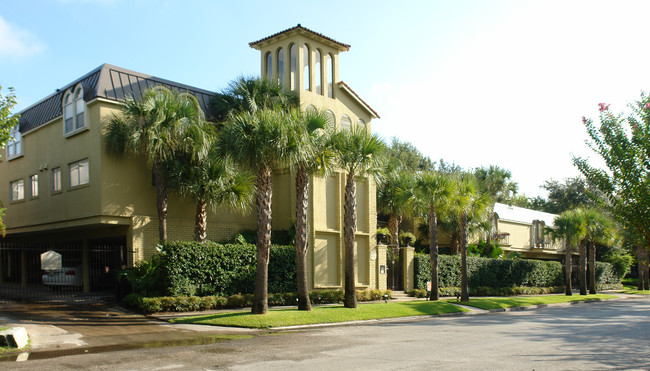 1926 Norfolk St in Houston, TX - Building Photo - Building Photo