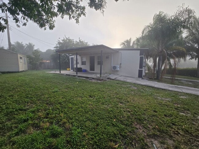 401 Seagrape Rd in Lantana, FL - Building Photo - Building Photo