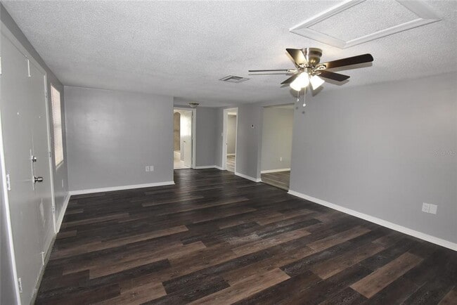 7830 Jasmine Blvd in Port Richey, FL - Building Photo - Building Photo