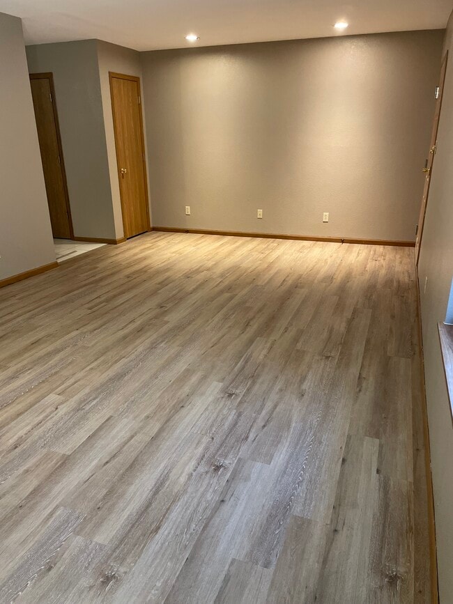 205 Ruth Ave in Scott City, MO - Building Photo - Building Photo