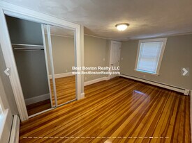 309 Highland Ave, Unit R in Somerville, MA - Building Photo