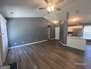 6317 Amberly Rd in Rex, GA - Building Photo - Building Photo