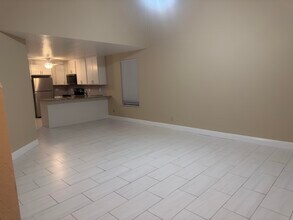 13616 Yarmouth Ct in Wellington, FL - Building Photo - Building Photo