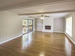 4756 Stage Rd in Memphis, TN - Building Photo - Building Photo