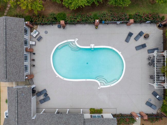 The River Apartments in Valley, AL - Foto de edificio - Building Photo