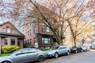 Lismore in Seattle, WA - Building Photo - Building Photo