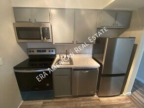210 Pelham Rd in Fort Walton Beach, FL - Building Photo - Building Photo