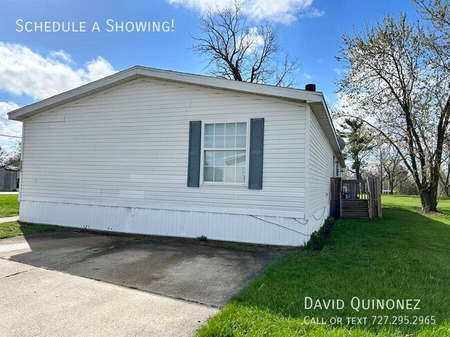 3201 Iona Ln in Fort Wayne, IN - Building Photo - Building Photo