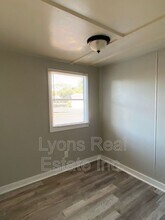 2177 Gish Ln in North Fort Myers, FL - Building Photo - Building Photo