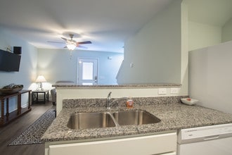 Oakcreste in Clemson, SC - Building Photo - Interior Photo