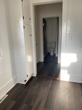 41 S Howell St, Unit #1 in Hillsdale, MI - Foto de edificio - Building Photo