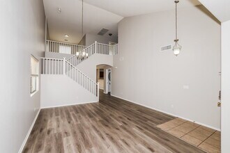 8633 W Cordes Rd in Tolleson, AZ - Building Photo - Building Photo