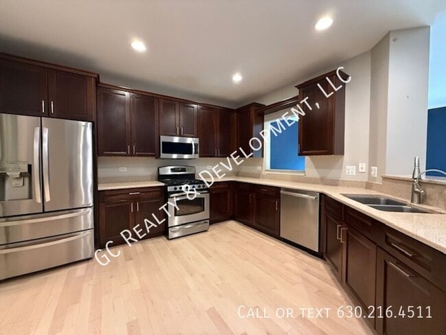 1265 Prairie View Pkwy in Cary, IL - Building Photo - Building Photo