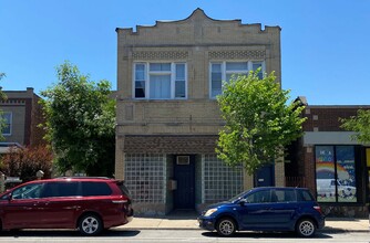 4324 N Milwaukee Ave in Chicago, IL - Building Photo - Building Photo