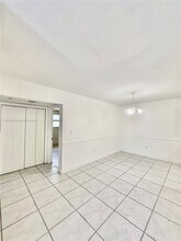 950 Biarritz Dr in Miami Beach, FL - Building Photo - Building Photo