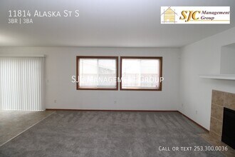 11814 Alaska St S in Tacoma, WA - Building Photo - Building Photo