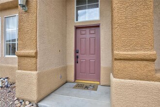 8204 Burgesshill Ave in Las Vegas, NV - Building Photo - Building Photo