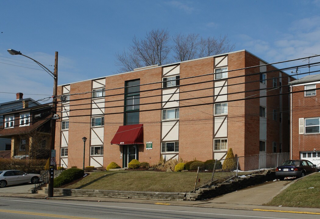 511 Freeport Rd in Pittsburgh, PA - Foto de edificio