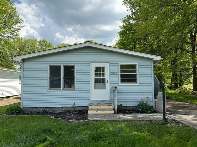 property at 17489 Lakewood Ave