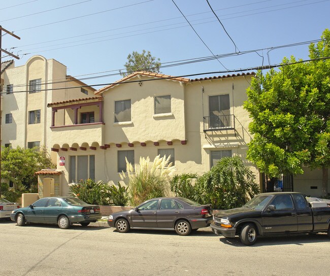 1327-1329 N Vista St in Los Angeles, CA - Building Photo - Building Photo