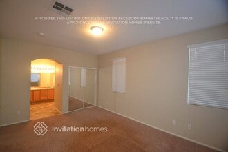 8840 Crooked Shell Ave in Las Vegas, NV - Building Photo - Building Photo