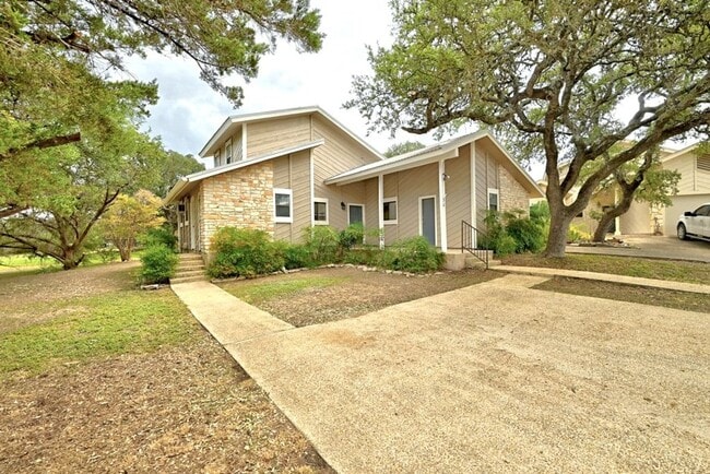 30 Par View Dr in Wimberley, TX - Building Photo - Building Photo