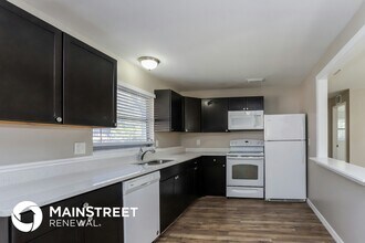 5763 Crestmont Ave in Clearwater, FL - Building Photo - Building Photo