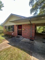 1216 Rainbow Pass in Anniston, AL - Building Photo