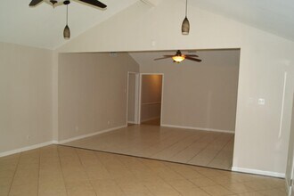 5522 Dryad Dr in Houston, TX - Building Photo - Building Photo