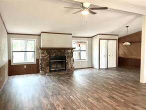 1806 FM 2123 in Paradise, TX - Building Photo - Building Photo