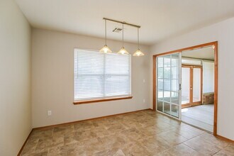 528 NW 174th St in Edmond, OK - Foto de edificio - Building Photo