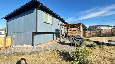 3224 91st Dr NE in Lake Stevens, WA - Building Photo - Building Photo