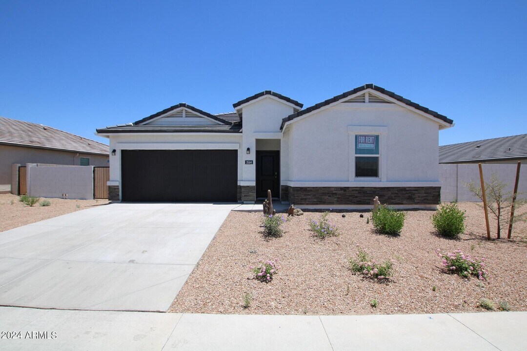 3564 N Mia Ln in Casa Grande, AZ - Building Photo