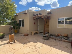 54 Encantado Loop in Santa Fe, NM - Building Photo - Building Photo