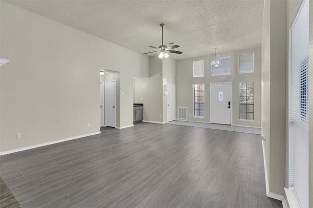 2822 Fenwick St in Grand Prairie, TX - Building Photo - Building Photo