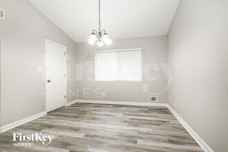 855 Lost Creek Cir in Stone Mountain, GA - Building Photo - Building Photo