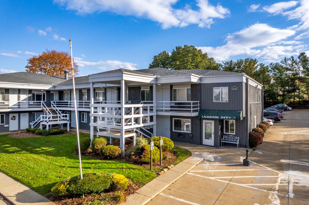 Alphada Place Apartments Akron, OH Apartments