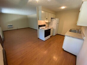 111 W 12th Ave in Ellensburg, WA - Building Photo - Building Photo