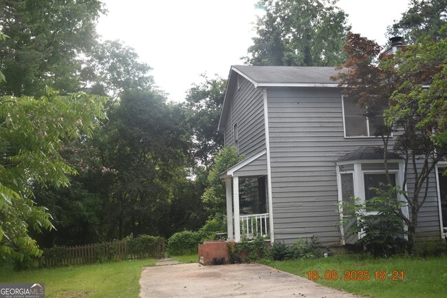 property at 4332 Barrington Pl