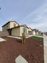 4067 Stanwick Ave in Sacramento, CA - Building Photo - Building Photo