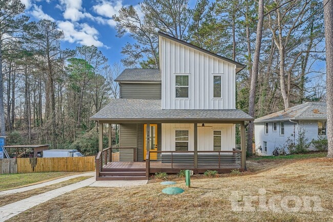 2841 Clifton Church Rd SE in Atlanta, GA - Foto de edificio - Building Photo