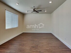 1335 E Old Mesquite St in Kuna, ID - Building Photo - Building Photo