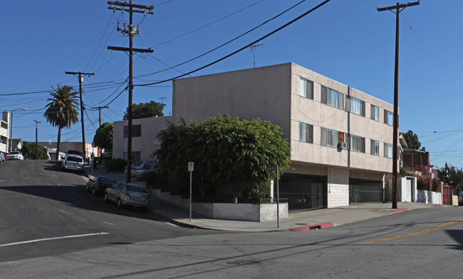 808 N Bunker Hill Ave in Los Angeles, CA - Building Photo - Building Photo