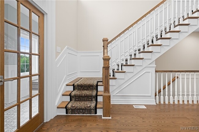 property at 10 Bentley Dr