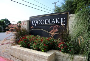 Woodlake Apartments in Grapevine, TX - Building Photo