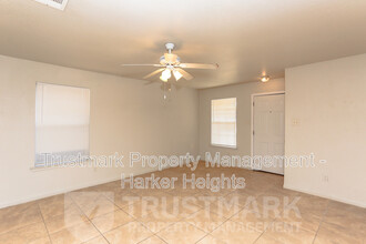 927 Pinewood Dr in Harker Heights, TX - Building Photo - Building Photo