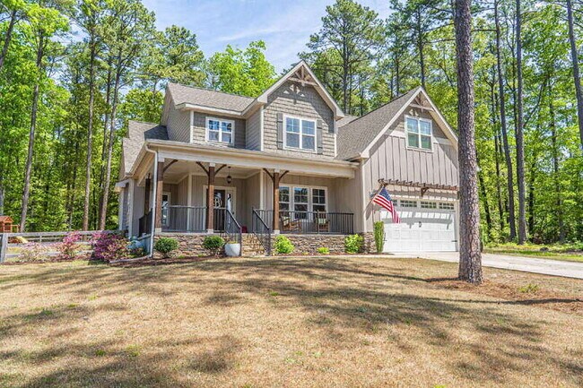 156 Lakeview Dr in Whispering Pines, NC - Building Photo - Building Photo
