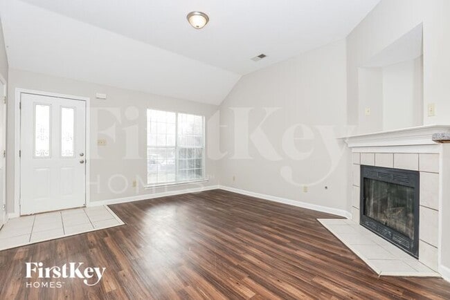 2763 Maggie Wds Pl in Arlington, TN - Foto de edificio - Building Photo