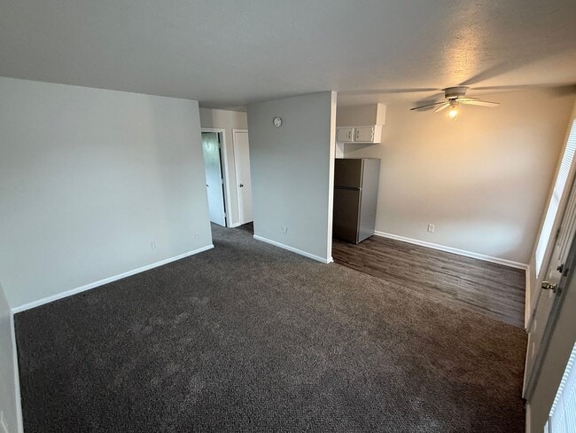 property at 3132 Chinquapin Ln