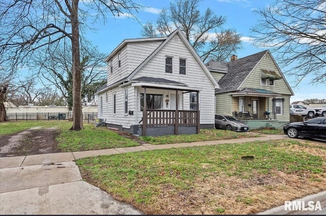 property at 1127 N 6th St